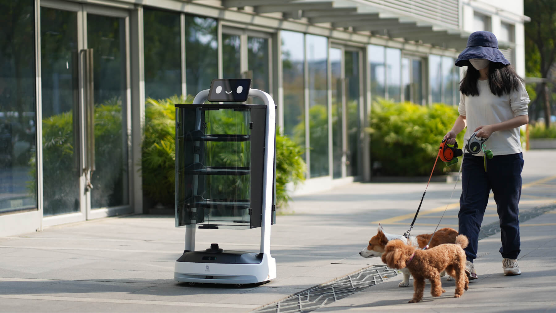 PuduBot 2 - Tu Robot Camarero